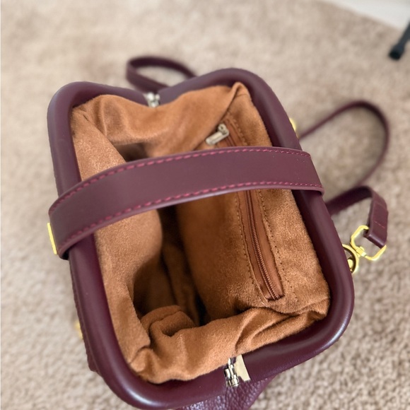 Structured Pebbled Crossbody Bag in Burgundy with Gold Hardware - Picture 3 of 7